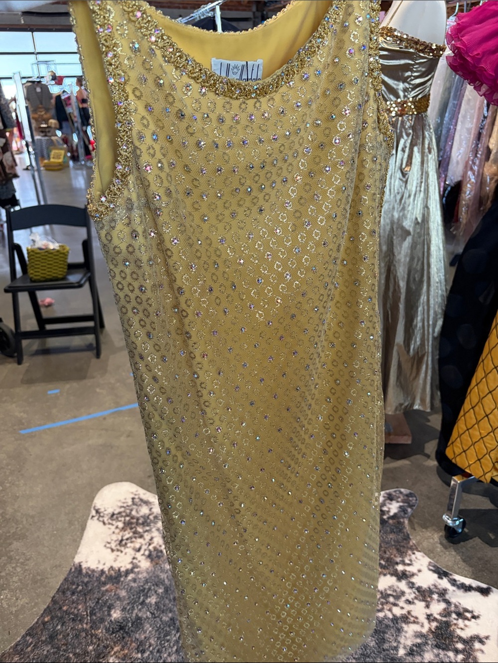 Embellished Yellow Sleeveless Shift Dress